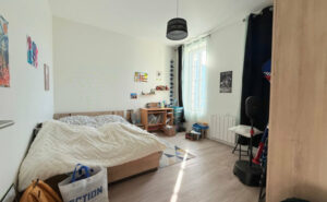 Location appartement 4 pièces 75 m² Rochefort